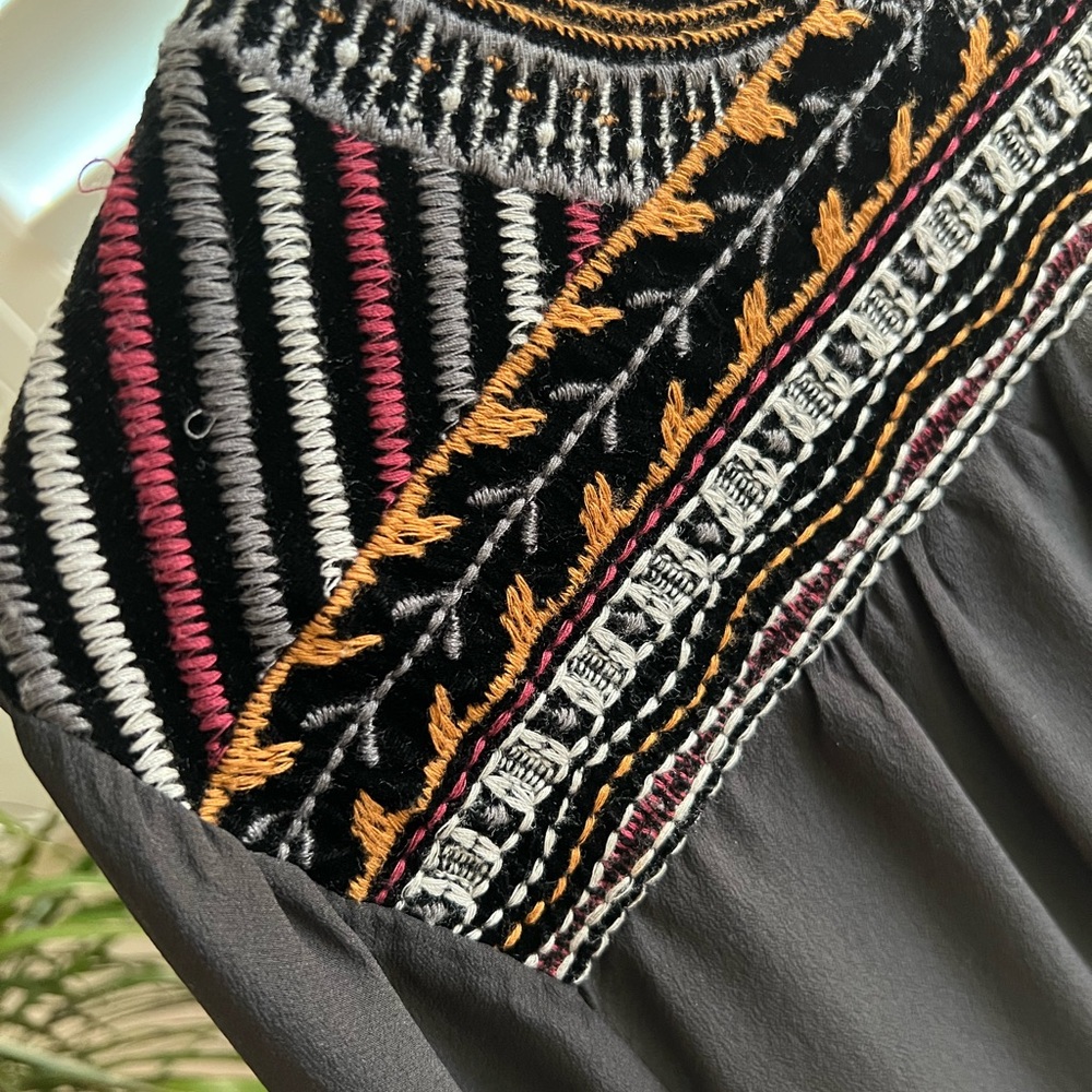 Johnny Was - Sheer Black, beautiful embroidery - Picture 3 of 3